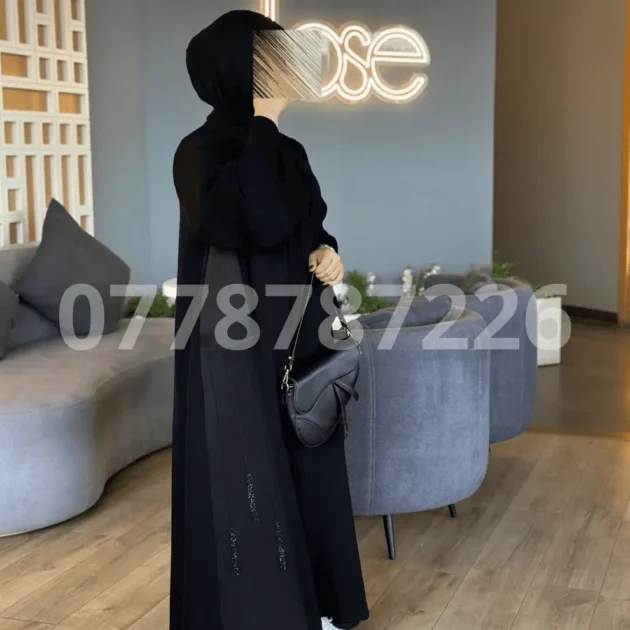 عباءة هالة